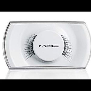 ❤️ MAC Cosmetics False Lashes- Hello Kitty Lash❤️